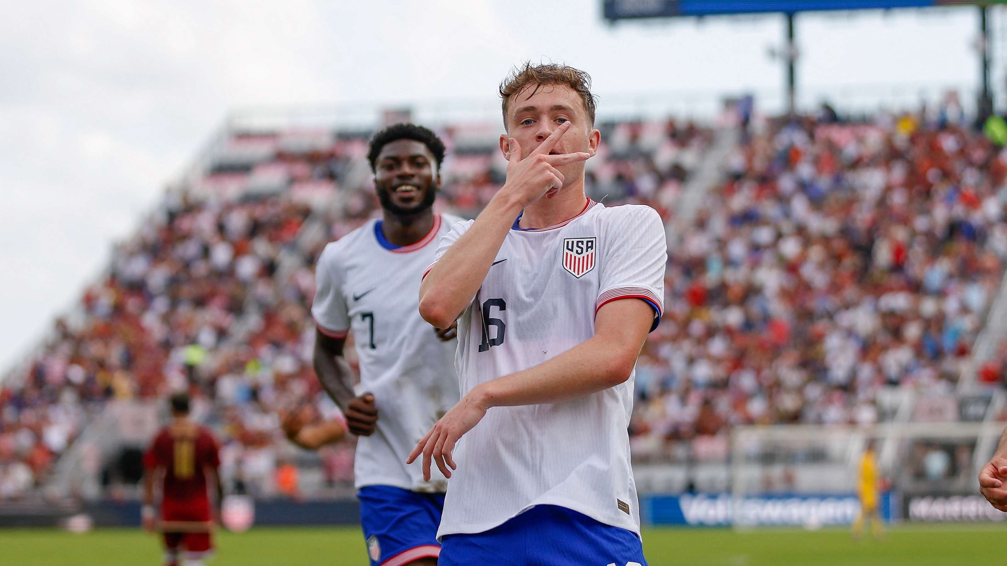 现征服了裁 现征服了裁